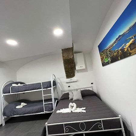 House Della Grotta Daire Napoli Dış mekan fotoğraf