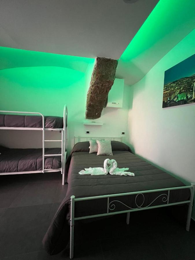 House Della Grotta Daire Napoli Dış mekan fotoğraf